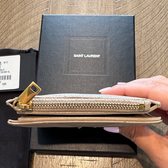 Authentic Saint Laurent Cream Quilted Leather Wallet - Picture 5 of 8